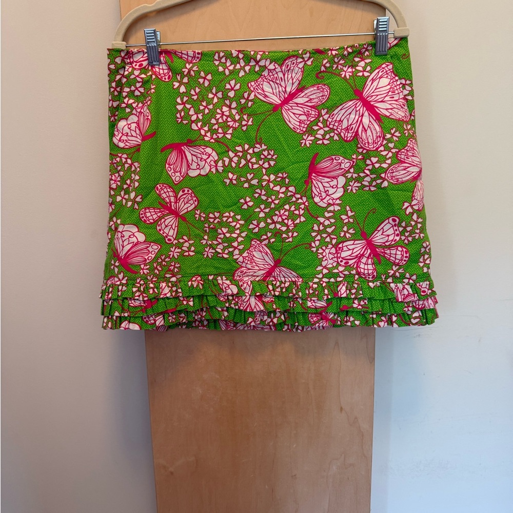 Lilly Pulitzer Vibrant Green Skort with Pink Butterfly Print. Size 12